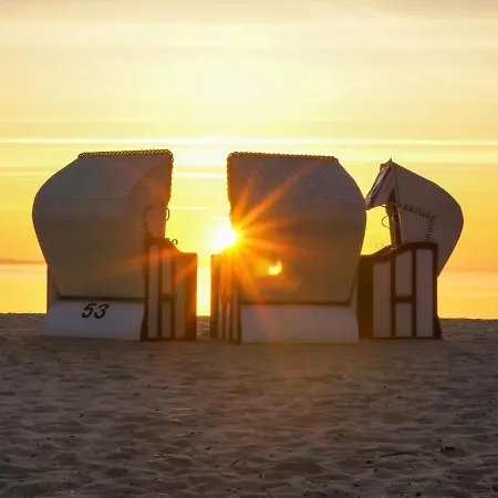 Lagoon Forest Family Retreat