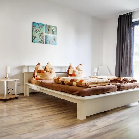 Apartment Spacious With Garden Near The Sea